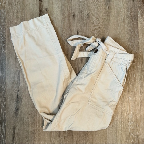 Old Navy Pants - Old Navy Women's Cream Straight Leg Pants